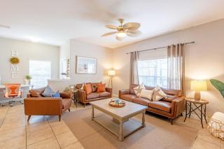 Majestic Retreat townhouse - 7