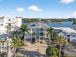 Treasure Trove Black Pearl - 9