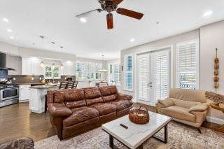 Treasure Trove Black Pearl - 2