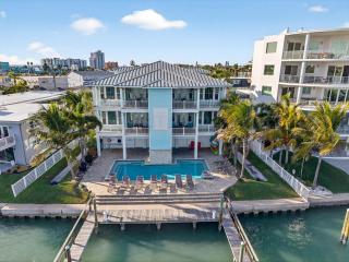 Treasure Trove Buccaneer | Waterfront with a Pool - 9