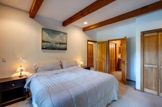 07MF - Lake Front - Hot Tub - BBQ - Sleeps 10 home - Maple Falls - 1