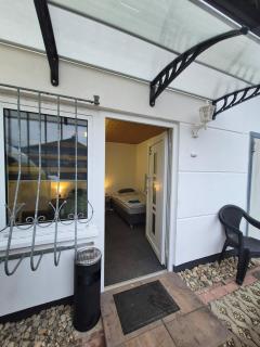 Gemütliches 2-Bett Apartment an der Saar, A8, A620, - 9