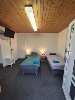 Gemütliches 2-Bett Apartment an der Saar, A8, A620, - 6