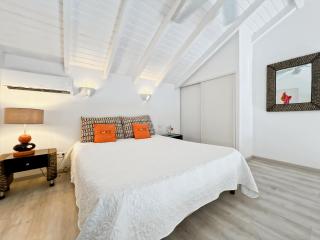 Mango Orange Duplex - Orient Bay - 5