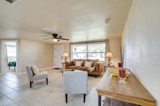 2 Mi to Gulf! Pet-Friendly Home in New Port Richey - 3