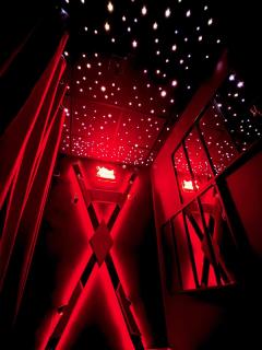 RED X ROOM Loveroom - 7