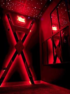 RED X ROOM Loveroom - 2