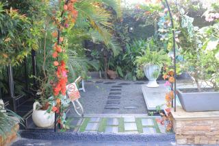 Hide Out Lake Villa Uganda - 4