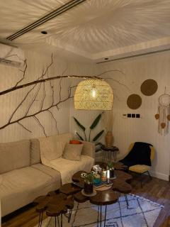 Charming Bohemian Apartment A Haven for Artists - 2