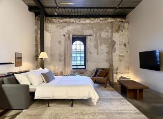 Charming 1BR Near Fiserv with Rooftop, Gym, and Parking - 9