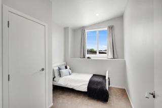 Luxury Town house with fabulous views - 3