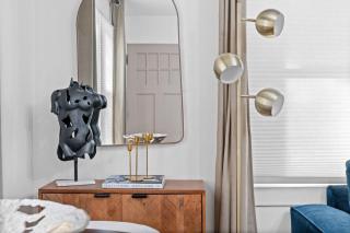 Stylish Forest Park Gem - Mins to Oak Park & Chicago - 4