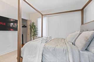 Stylish Forest Park Gem - Mins to Oak Park & Chicago - 1