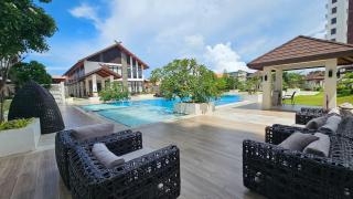 Bears Den Cozy 1BR with balcony facing city and amenity near Mactan Airport - 1
