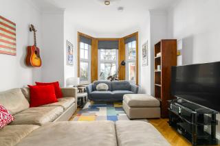 Stylish 3BDR Garden Home - 0