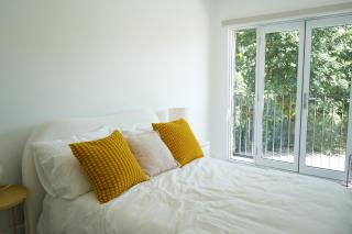 Elegant, Sunny House - 3 Bedrooms, 2 Bathrooms - Sydney - 1