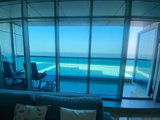 Beachfront 2-Bedroom Apartment with full Sea View - 3