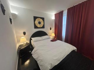 SkyView-Ateneu-Sala Palatului - 0