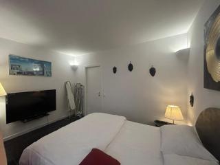 SkyView-Ateneu-Sala Palatului - 5