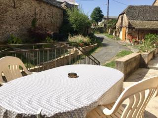 Renovated, Bright & Quiet Stone Farmhouse Retreat near Rodez - 8