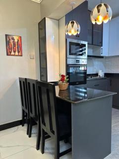 Sunset Statehouse View Residence - 4