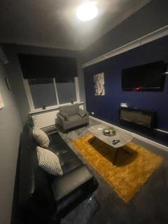 Affordable Luxury 3 Stunning Two Bed Apartment Sunderland close to City centre Hospital Crown Works Studio and Nissan - 8