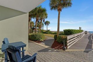 Waters Edge 115 ~ Ground Floor ~ Beach Boardwalk Right Outside Your Door! - 4