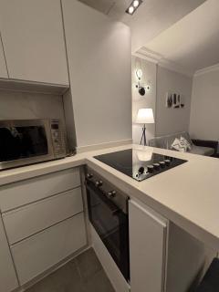 شقة فاخرة غرفة وصالة - 2