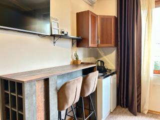 Heart of the City Stunning city View,Balcony Free Wi-Fi - 6