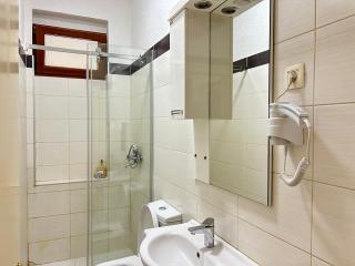 Heart of the City Stunning city View,Balcony Free Wi-Fi - 1