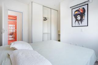 Amplio dormitorio Ingleses Famosos: 3 camas queen - 9