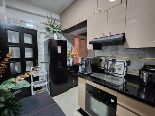 Apartment or Rooms for couples and single people in luxurious apartment - 2