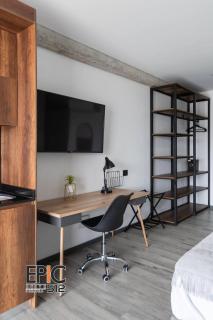 Epic Suite 512 Deluxe Airport - 3