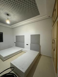 Cozy Rooms at Moove Oil Café - 1