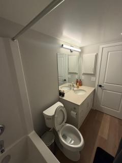 Comfy 2 Bedroom Basement suite - 6