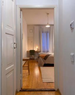 Nextdoor Host Punavuori Studio 24h Self Check-in Fast WiFi - 4