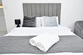 Sandton Elite Stay - 4