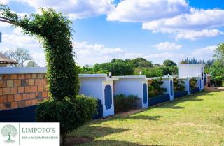 Limpopo’s Bar & Accommodation - 8