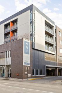 CozySuites at 747 Apts - 8