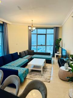 Stunning 2-Bedroom Apartment with Sea Views - 2