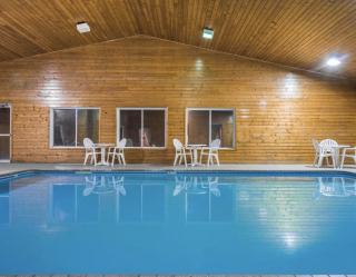 Baymont by Wyndham Baldwin - 4