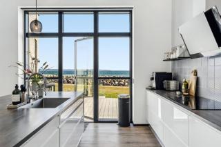 Modern Beach House With Sea Views At Bjørnsknude - 3