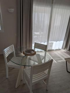 Luxury Sunset Paradise 2 Bedrooms, Sea, Pools access, Private Garden, Work Space - 5