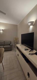 Luxury Sunset Paradise 2 Bedrooms, Sea, Pools access, Private Garden, Work Space - 1