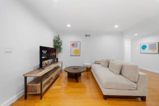 Marbella Lane - Serene & Spacious 3BR Haven - 8