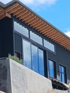 Exclusiva Casa con Piscina en Barrio Privado de San Martin de los Andes - 4