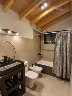 Exclusiva Casa con Piscina en Barrio Privado de San Martin de los Andes - 7