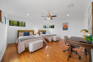 Marbella Lane - Your Cozy Haven 2BR Retreat - 8