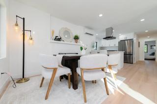 Marbella Lane - Classy 3BR Jewel w Open Vibe - 4