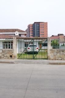 beautiful and comfortable suit - 1